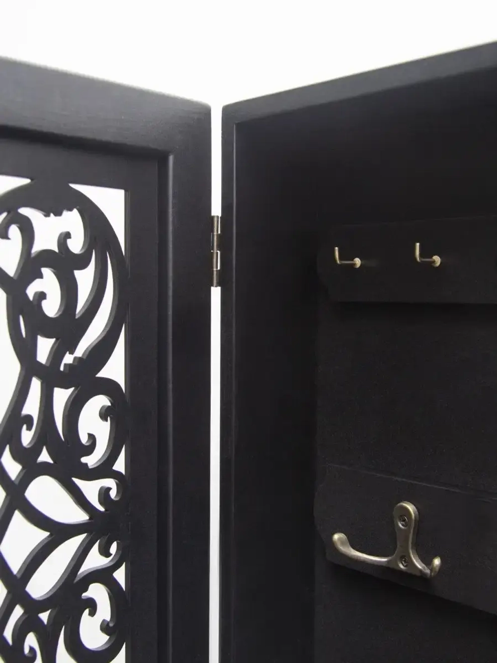 Ключница настенная в прихожую закрытая