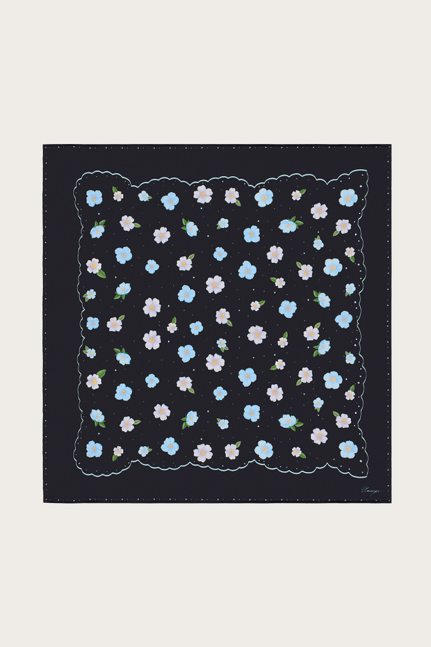 Платок из черного шелка с авторским принтом 90*90