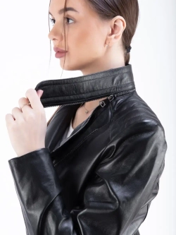 Куртка женская из натуральной кожи с капюшоном трансформер