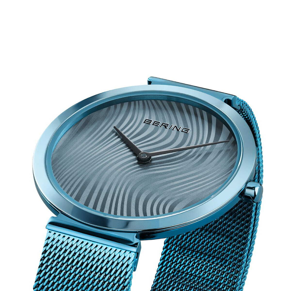 Женские наручные часы Bering 18132-Charity2