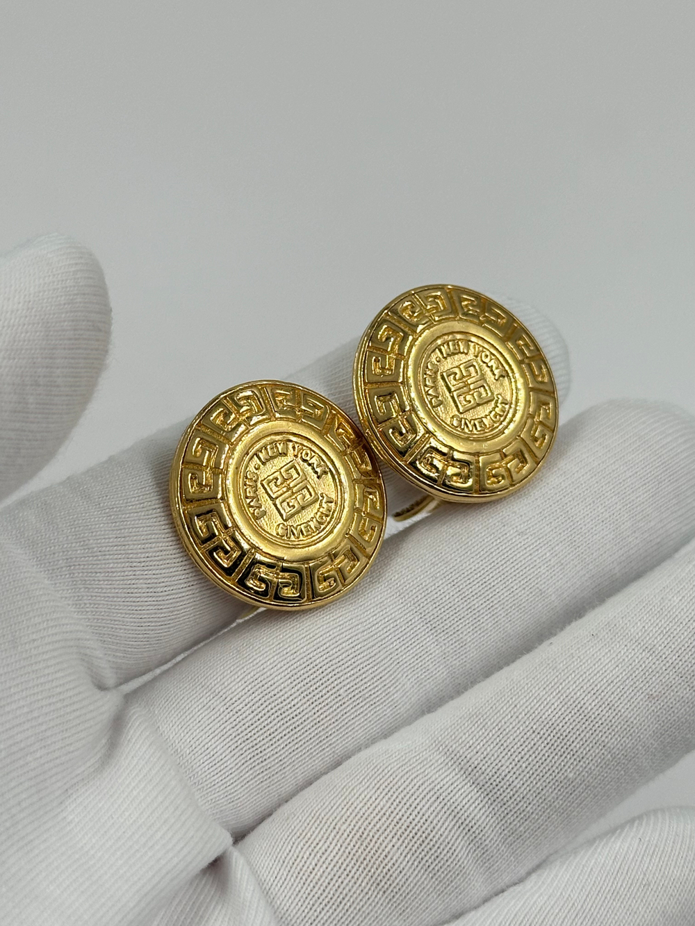 Клипсы с лого Givenchy