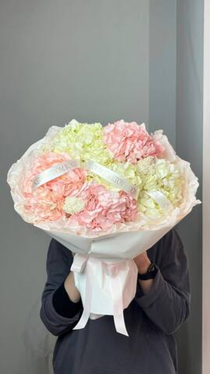 Букет с Гортензией