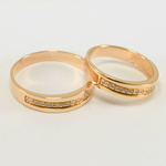 Обручальная пара с дорожкой