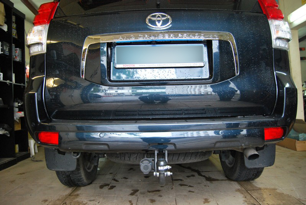 Фаркоп Brink (Thule) 526000 для Toyota Landcruiser 150 (2010 - )(паспорт и сертификат в комплекте)(без электрики)