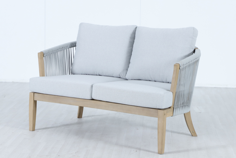 Диван деревянный двухместный Tagliamento Veneto, светлый тик, серый