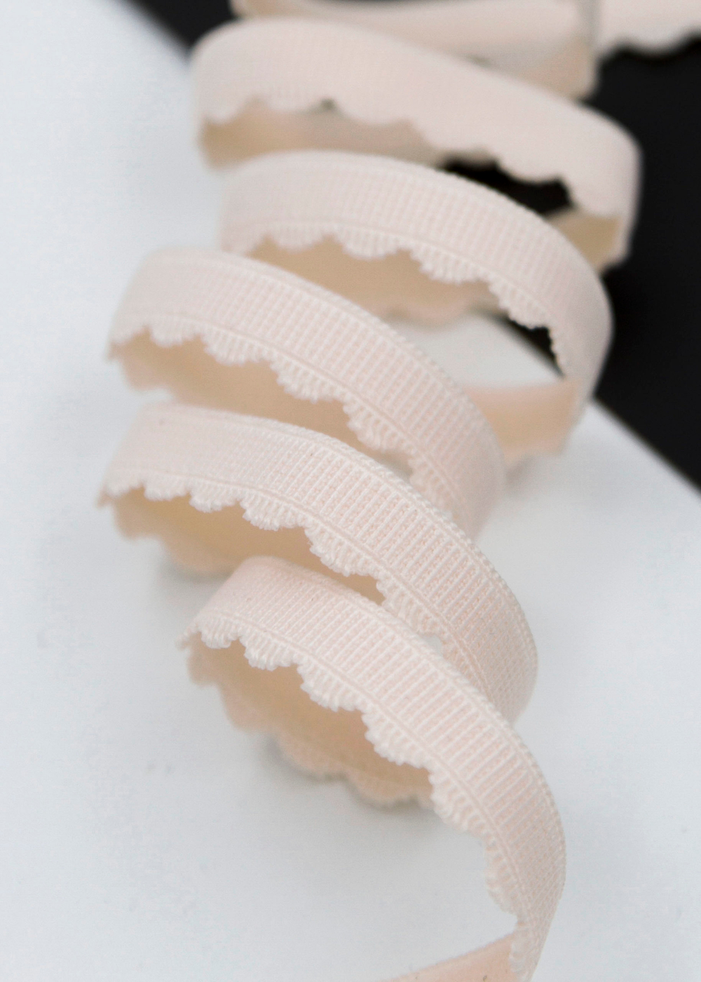 Подборка бельевых резинок жасмин Lauma (Латвия) + застежки для бюстгальтера текстильные