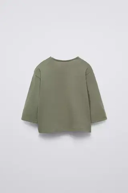 ZARA ФУТБОЛКА С ПРИНТОМ, ТЕМНО-ЗЕЛЕНЫЙ