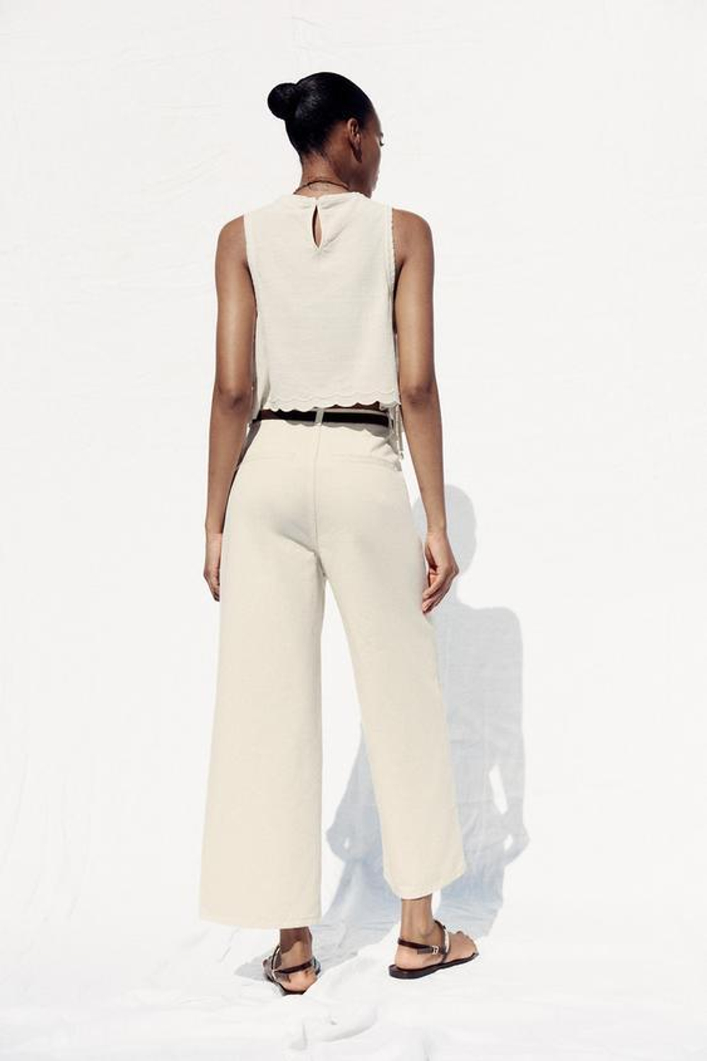 ZARA ДЖИНСЫ-КЮЛОТЫ Z1975 С ВЫСОКОЙ ПОСАДКОЙ И РЕМНЕМ, ЭКРЮ