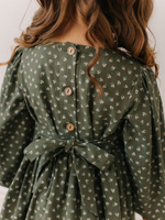 Платье с рюшами в цветочек, Зеленый