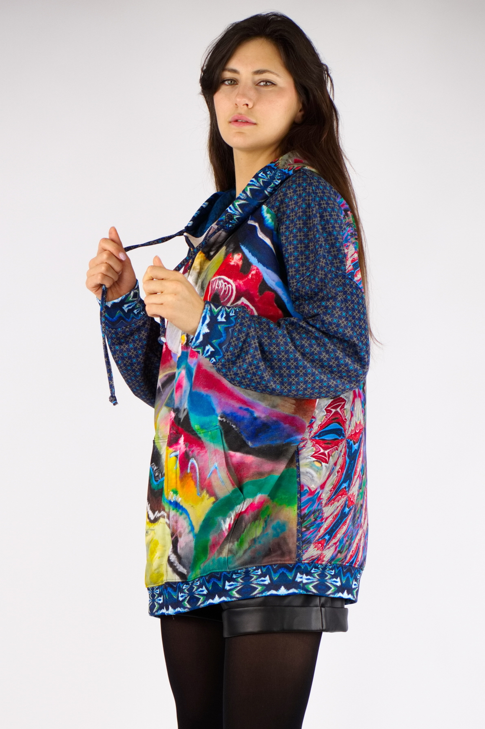 Зип худи «Белые линии» по мотивам абстрактной живописи В. Кандинского