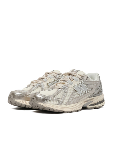 Женские Кроссовки U1906rv1