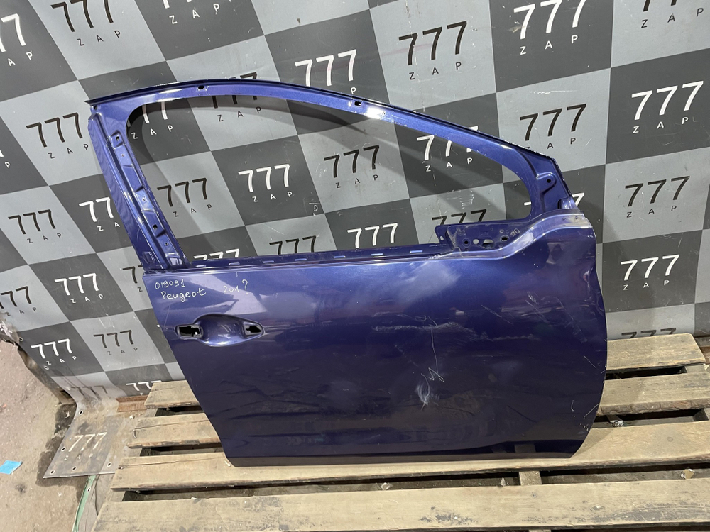 Дверь передняя правая Peugeot 208 1 12-19 Б/У Оригинал 9671889680