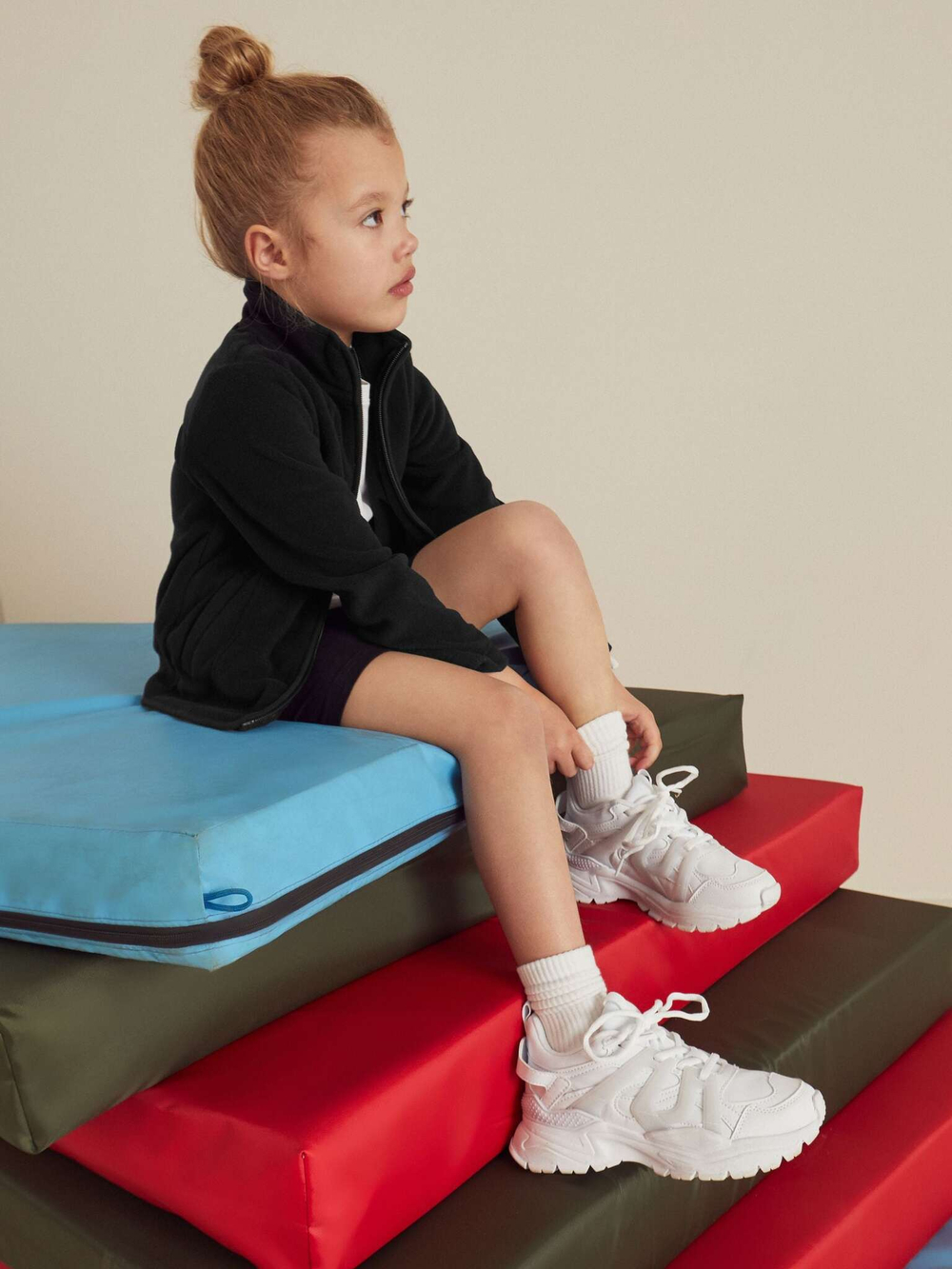 Куртка флисовая на молнии для девочки Next C41-124, Черный