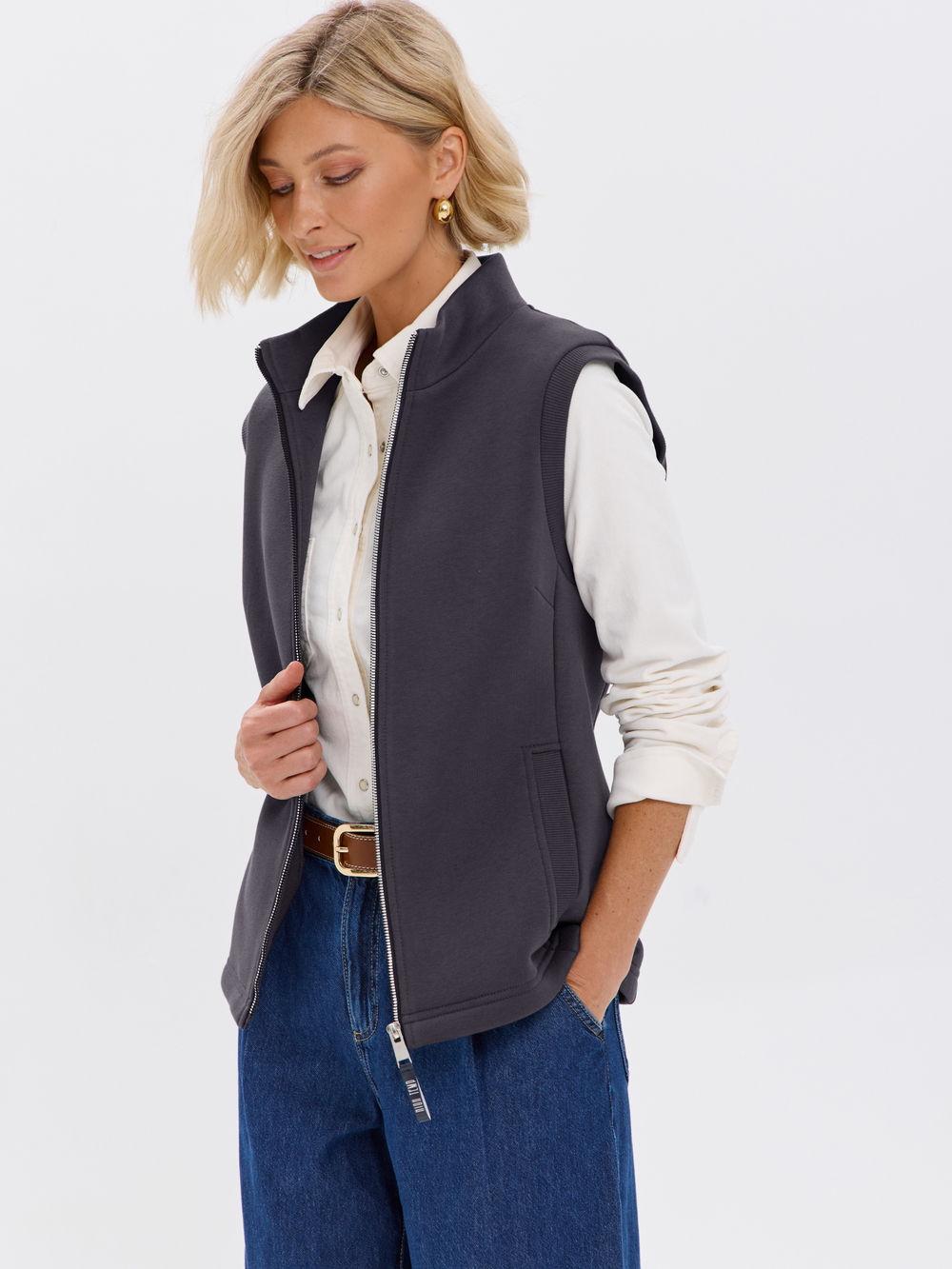 Жилет с начесом на молнии