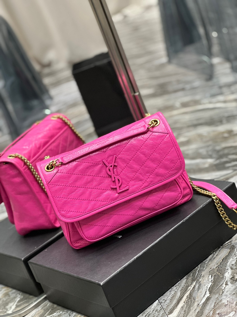 Saint Laurent Niki 28 cm