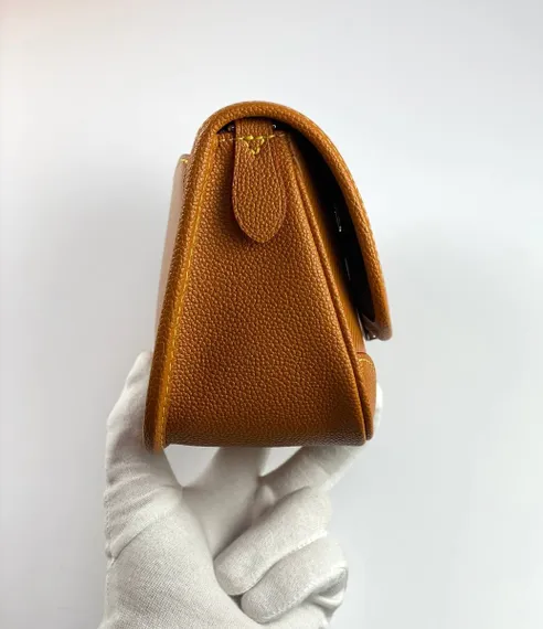 Сумка Louis Vuitton Buci коричневый