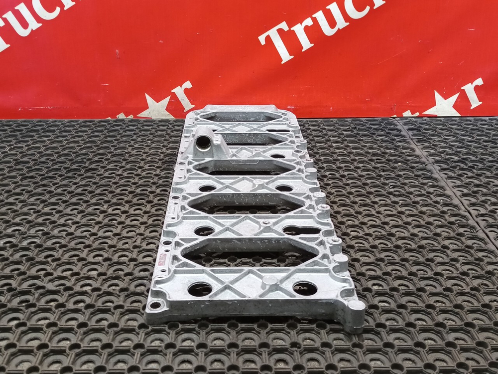 Плита двигателя 2020г