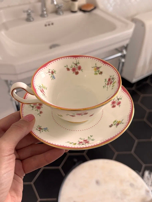 Чайная пара Wedgwood, Floret