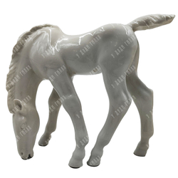 Воробьев Б. Я. Жеребенок пасущийся. ЛФЗ. Фарфор. 1960 г.