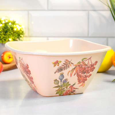 Миска 2л квадратная с декором (бежевый)