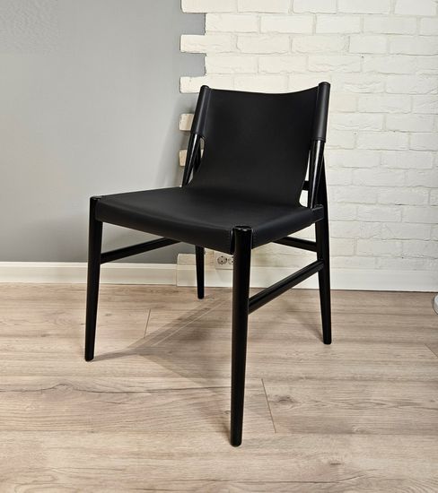 Стул Voyage черное дерево и экокожа