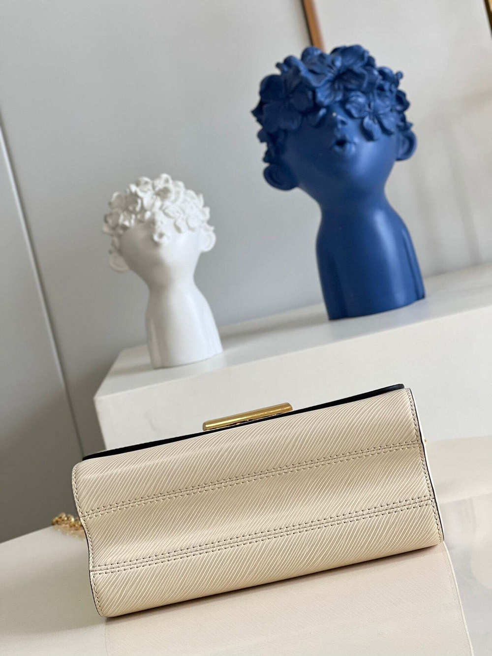 Louis Vuitton Twist MM