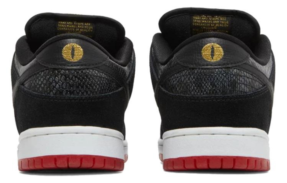 Nike SB Dunk Low Snake Eyes