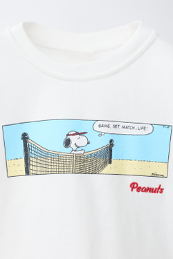ZARA ФУТБОЛКА С ПРИНТОМ И ВЫШИВКОЙ SNOOPY PEANUTS™, БЕЛЫЙ