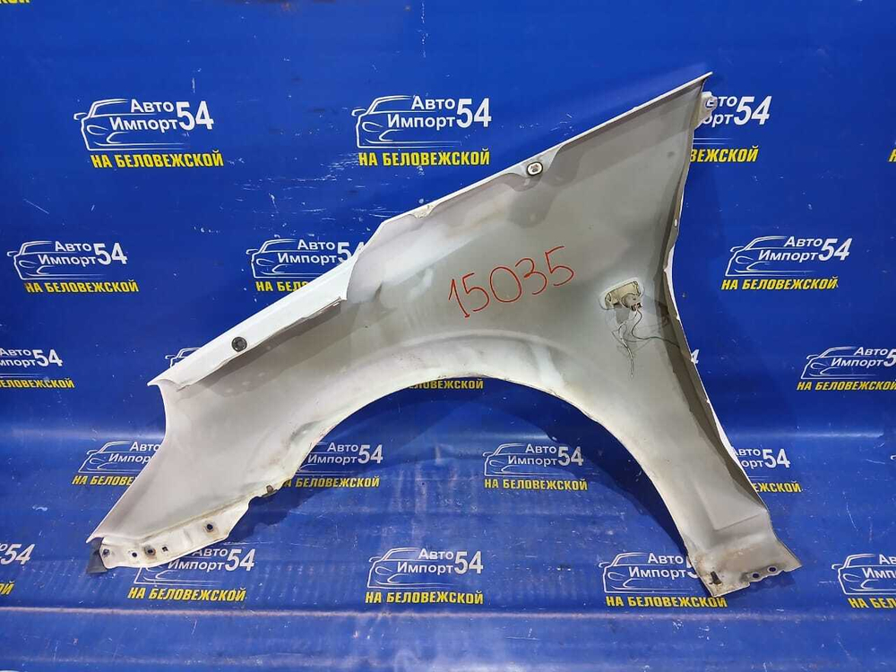 Крыло переднее правое TOYOTA OPA 2000-2005