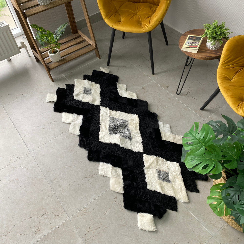 Коврик прикроватный накидка на кресло из кусочков овчины, 160 х 70 см.