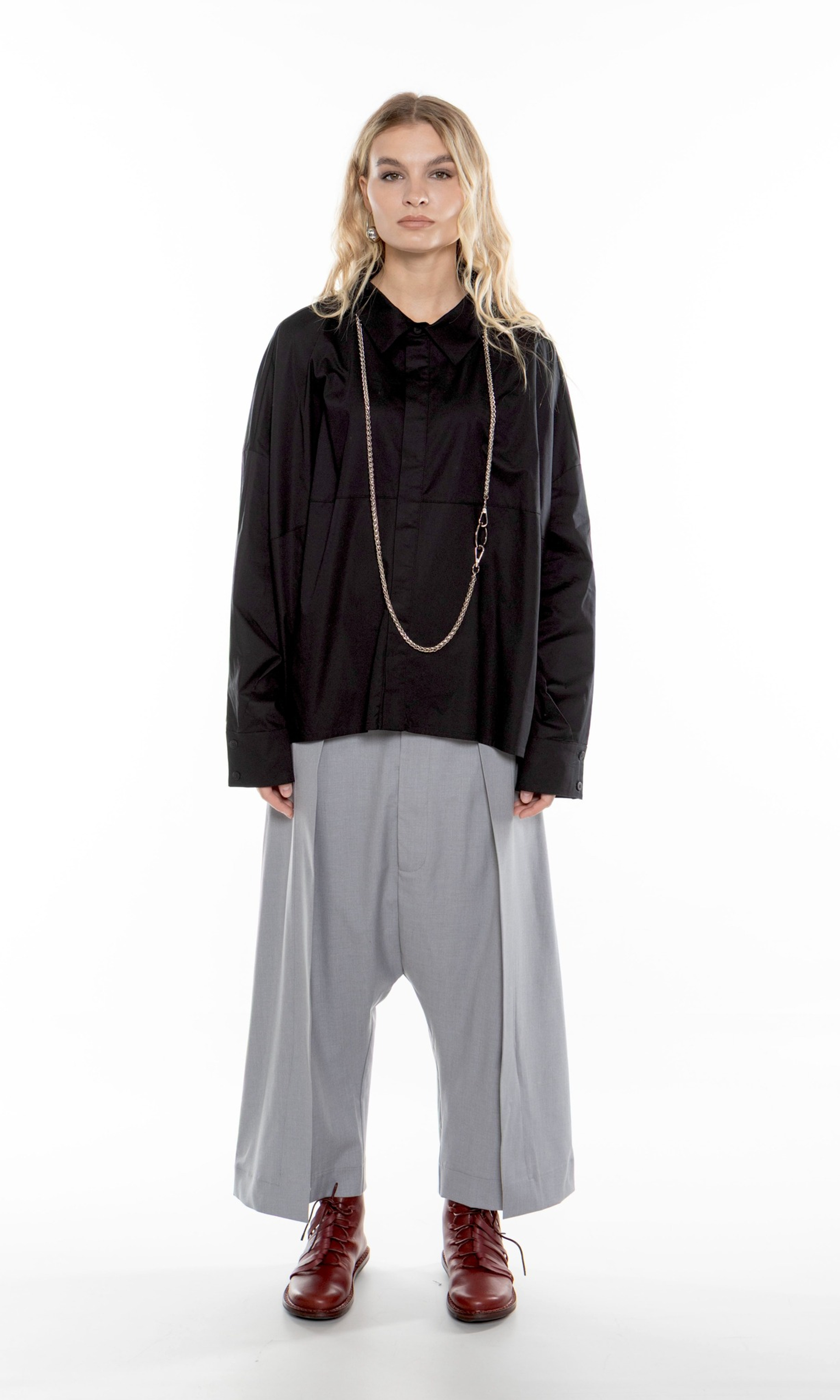 БРЮКИ С НИЗКОЙ СЛОНКОЙ