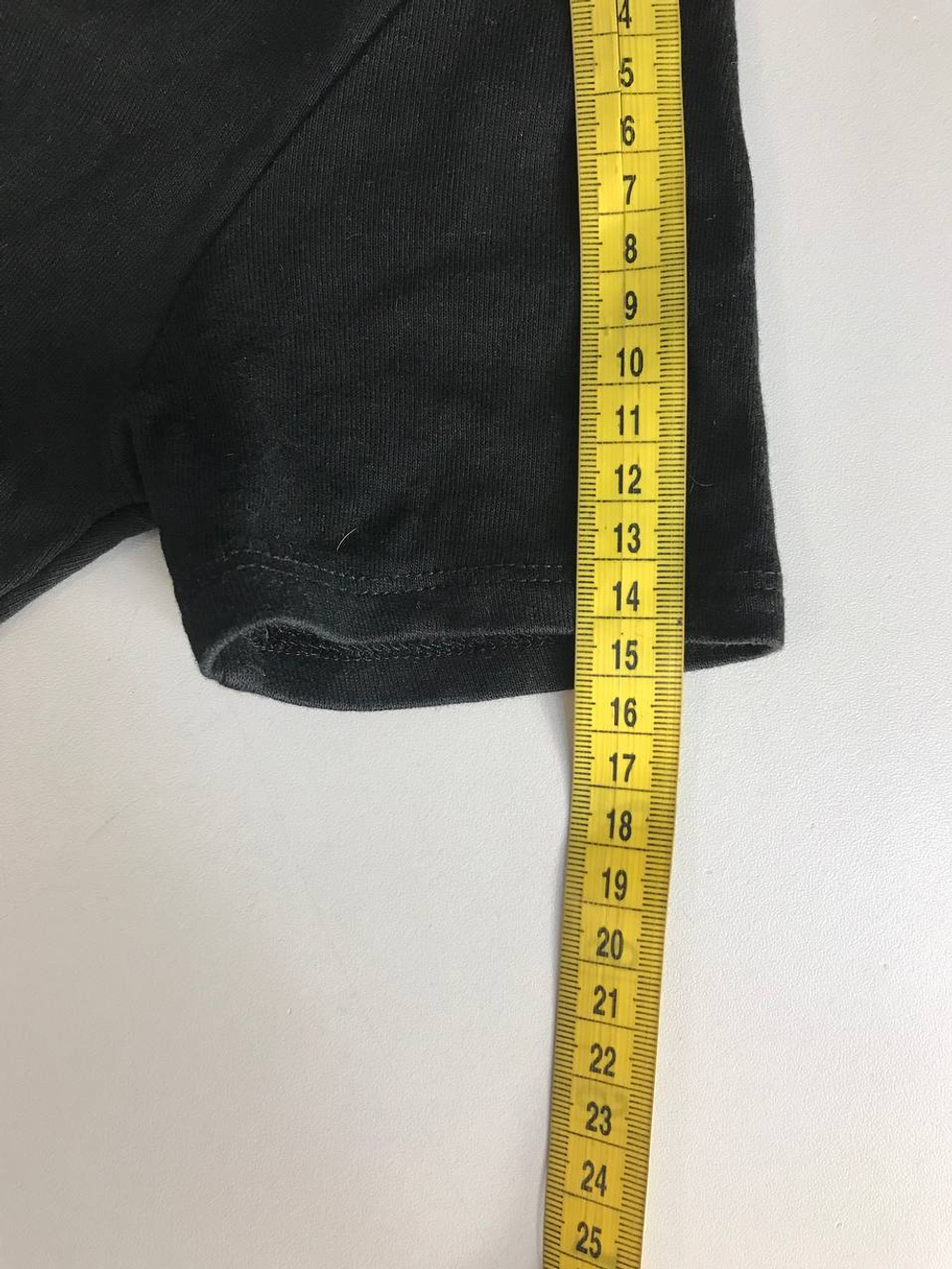 Футболка H&M базовая, визуально на 40 размер