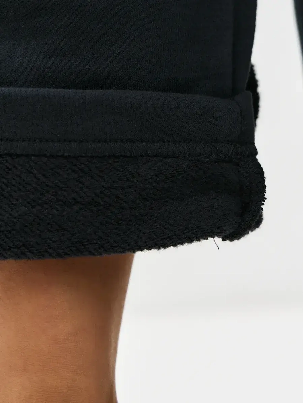 Брюки утепленные бананы с микроначесом черный