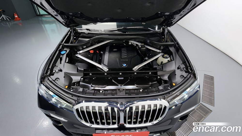 BMW X7 (G07) xDrive 40i M Sports 6-и местный (06.2022)