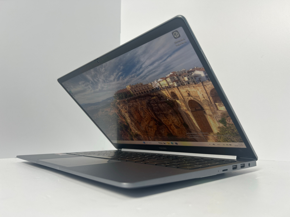 Ноутбук Tecno T15DA (4894947004940) 15.6"/AMD Ryzen 5 5560U/RAM 16GB/SSD 512GB/AMD Radeon Graphics/1920*1080/IPS/DOS/Подсветка кл-ры: LED/Серый космос. Состояние: B1