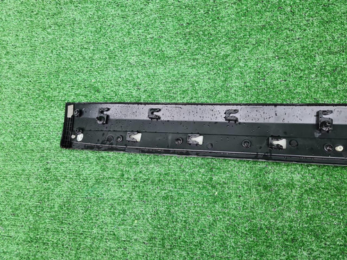 Накладка двери передняя правая Geely Atlas (16-22)