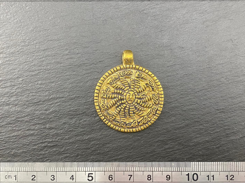 Подвеска. Змеевик. Новгород 12-14 в.