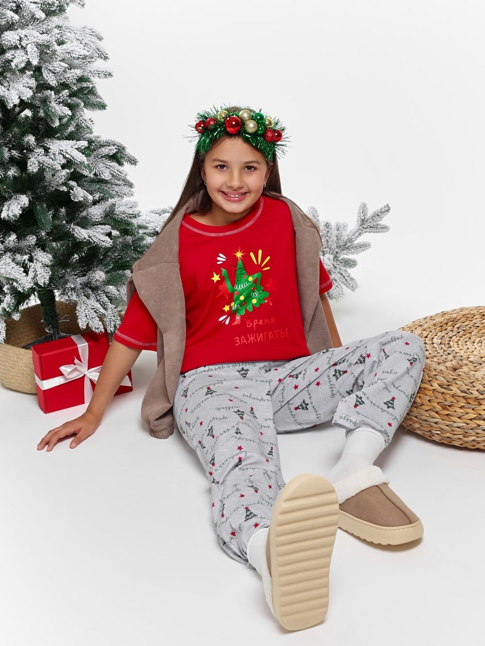 Костюм для девочки Праздник-1.1 Виотекс КРАСНЫЙ