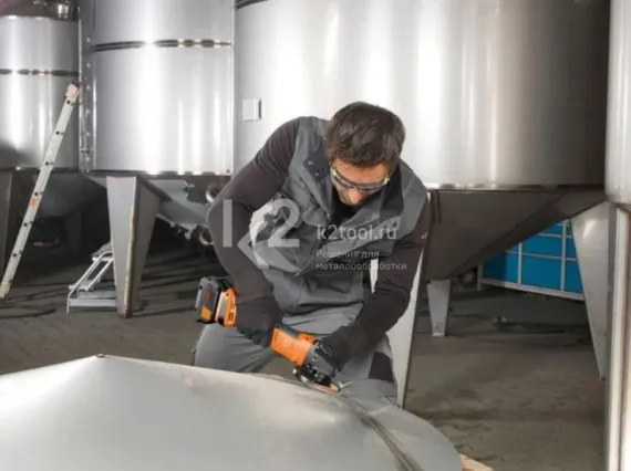 Аккумуляторная углошлифовальная машина Fein CCG 18-125-10 PD AS