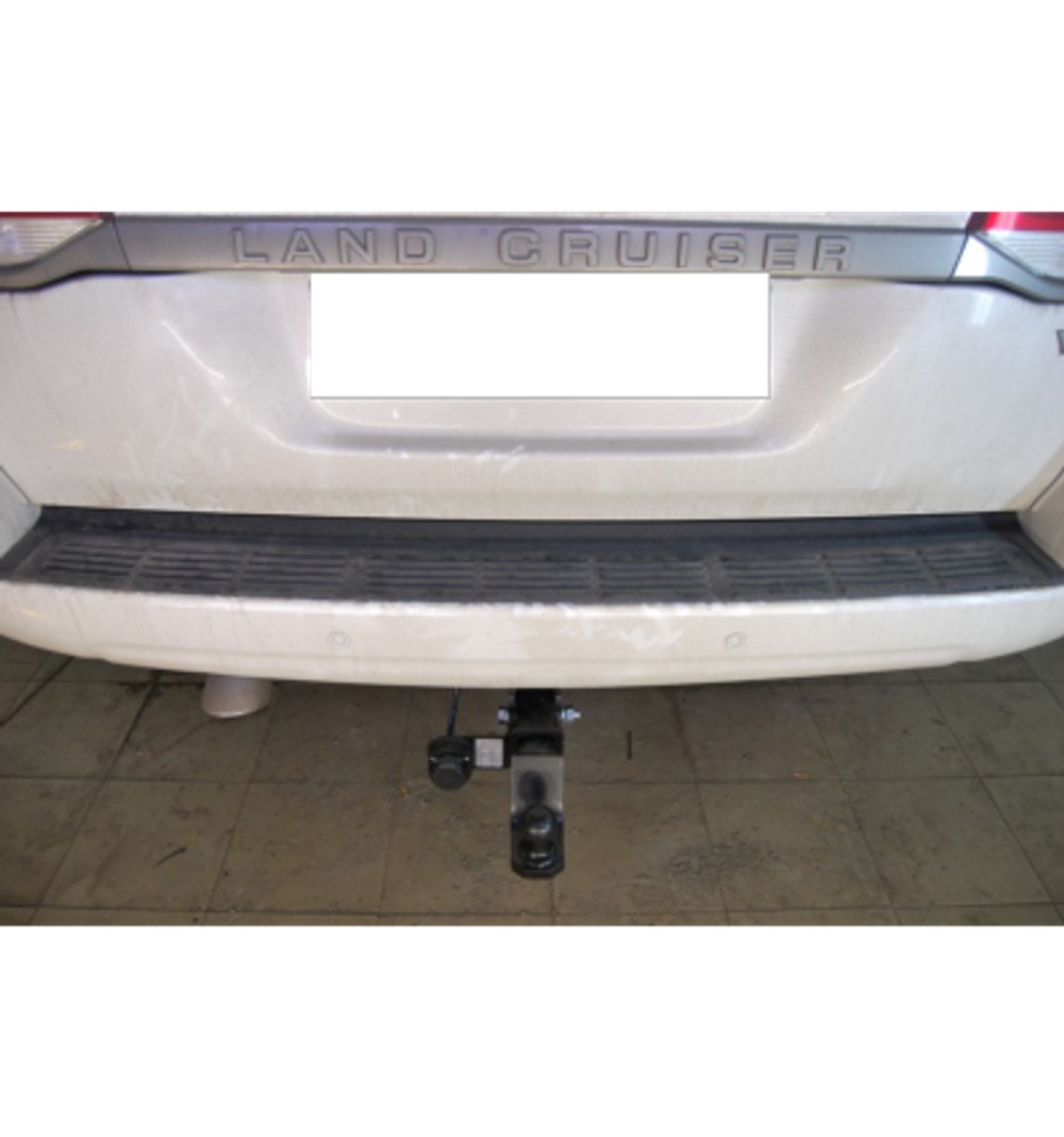 Фаркоп IMIOLA T.059 Toyota Land Cruiser 200 2008-, Lexus LX 570 2008-, Lexus LX450d 2015- съемное крепление шара под американский квадрат(паспорт и сертификат в комплекте)(без электрики)