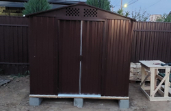 Металлический сарай GreenStorage Арчер B коричневый