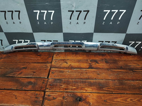 Молдинг переднего бампера Mercedes GLS (X167) 19-нв Б/У Оригинал A1678850306