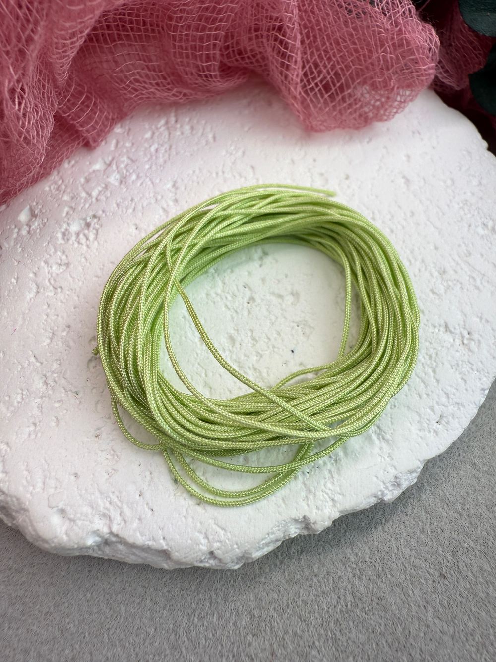 Шнур для плетения браслетов 0,6 мм, Матча (5 м)