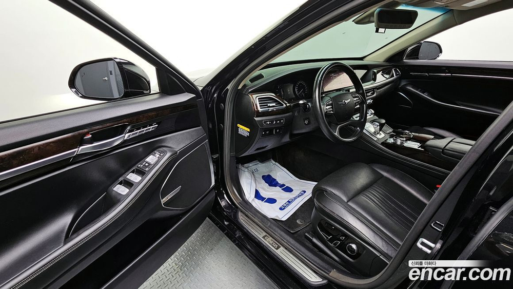 Genesis G90 3.8 AWD (04.2021)