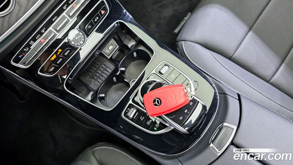 Mercedes-Benz E-Class W213 E300 Avangarde (07.2020)