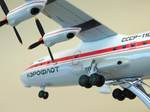 Модель самолета Ан-12 (М1:100, Аэрофлот полярный СССР-11234) с шасси