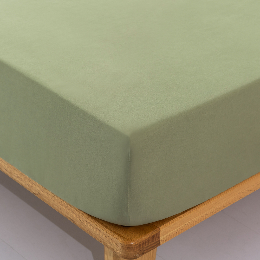 Комплект постельного белья Однотонный Сатин Вышивка на резинке CHR048