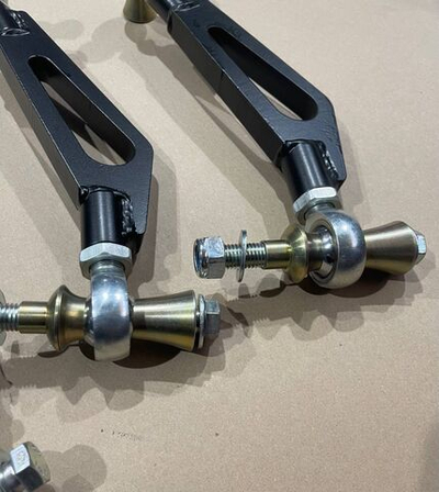 Передние рычаги под сток кулак E90/92