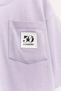 ZARA ФУТБОЛКА С КАРМАНОМ И ЭТИКЕТКОЙ 50TH ANNIVERSARY, СИРЕНЕВЫЙ