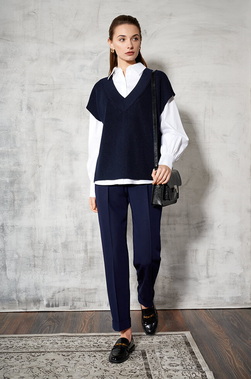 22482 Жилет женский (т.синий)